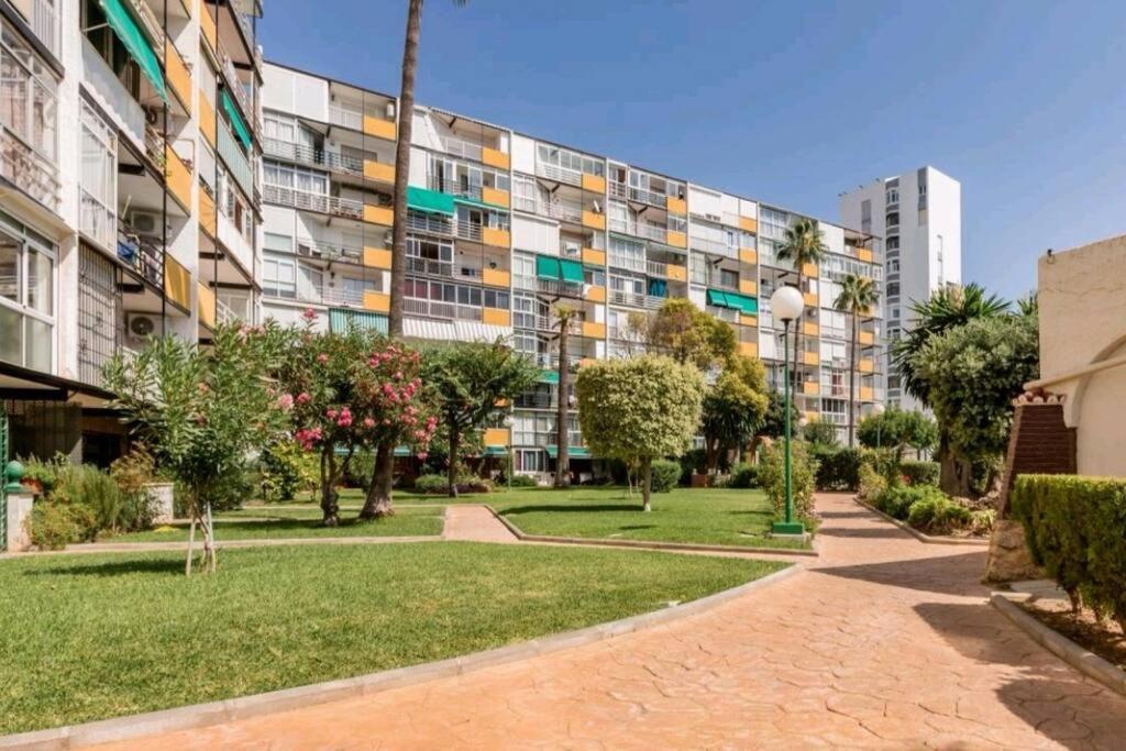 Beautiful Sea Views Cozy Apartment 350 M From Beach Benalmádena Extérieur photo